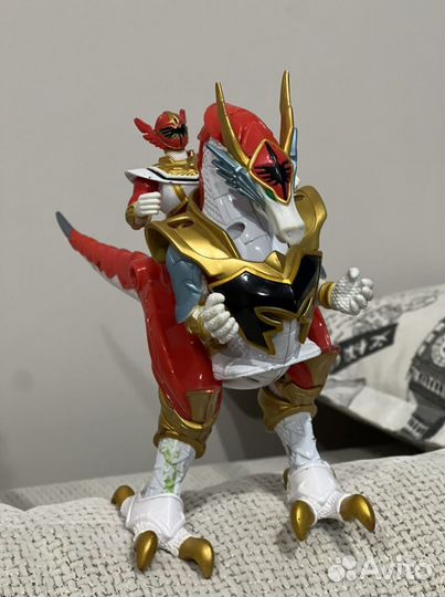 Игрушка дракон с наездником