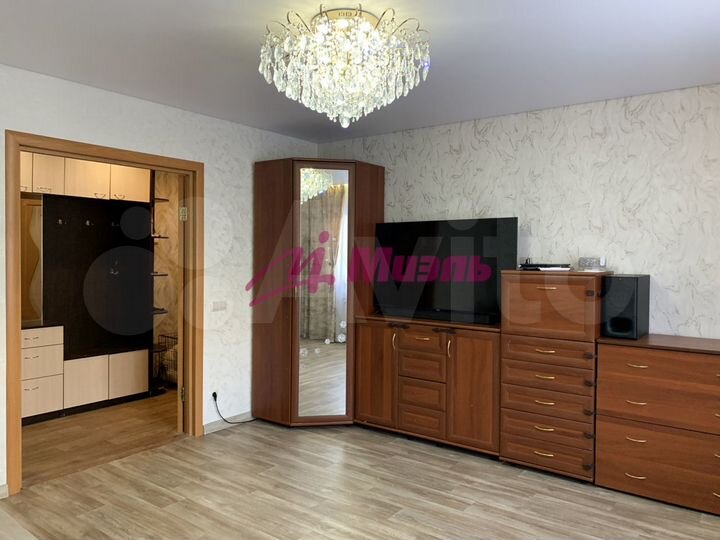 4-к. квартира, 81,5 м², 1/9 эт.