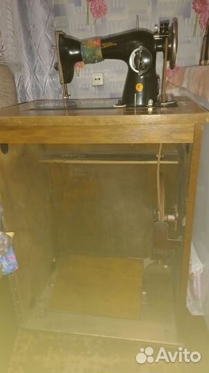 Швейная машина Подольск ножная