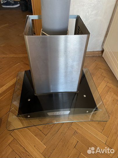 Вытяжка в кухню Shindo