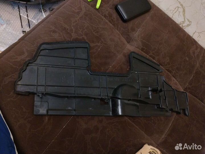 Дефлектор радиатора toyota camry 40, 2.4л