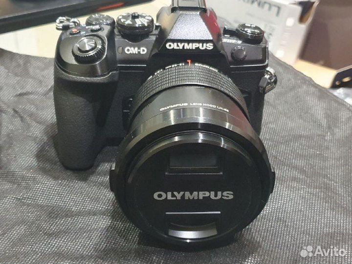 Продается фотоаппарат Olympus OM-D E-M1 Mark II