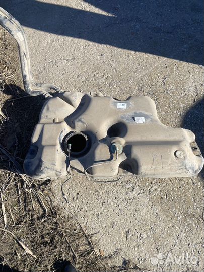 Бензобак Дастер 19г