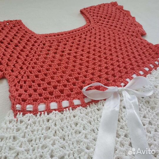 Вязаные платья для девочек ручной работы