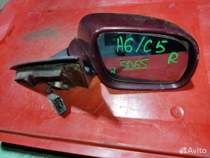 Зеркало правое Audi A6 седан ALF 2.4I 1998