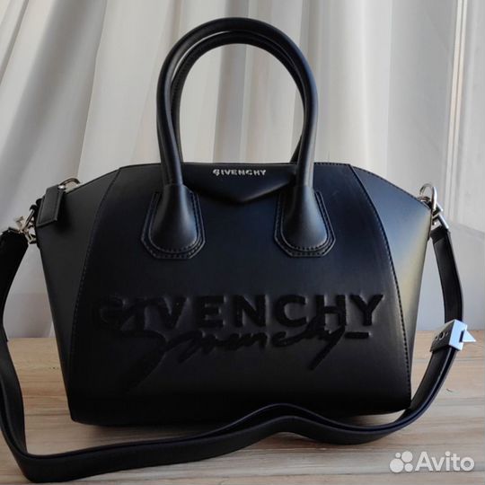 Сумка женская givenchy