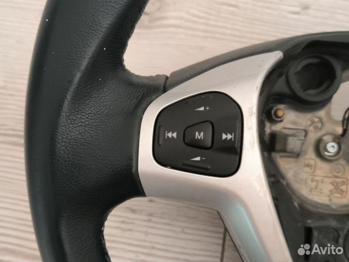 Ford fiesta mk 6 руль