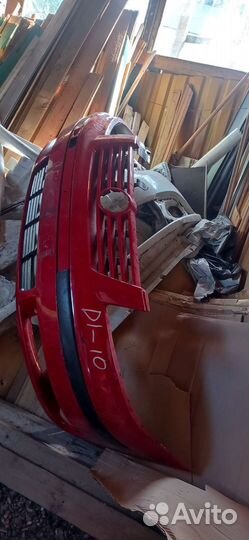 Передний бампер на Wolkswagen Saran 2006