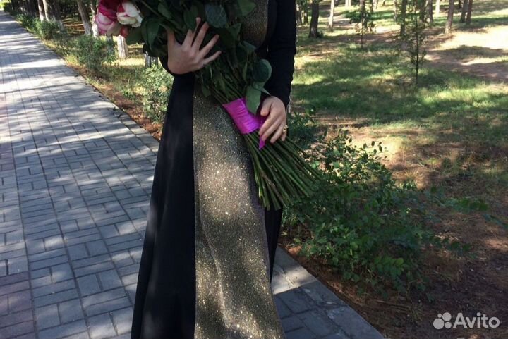 Нарядное платье