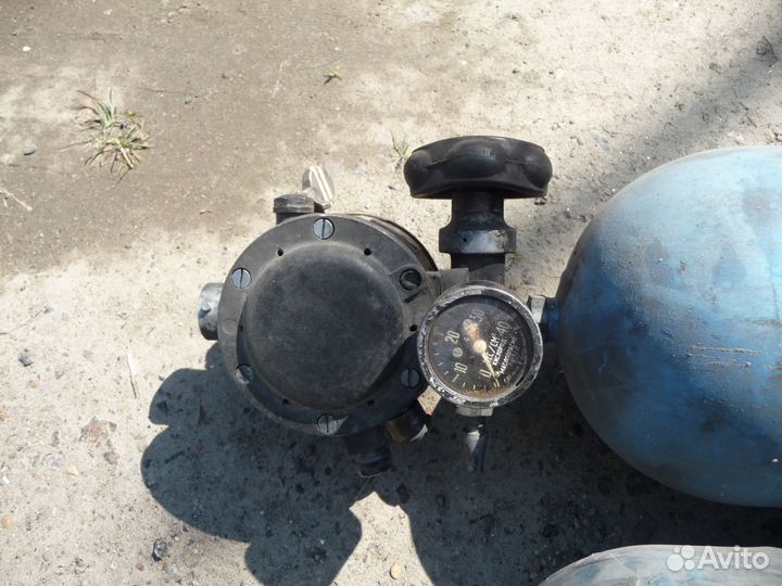 Авиационный кислородный баллон