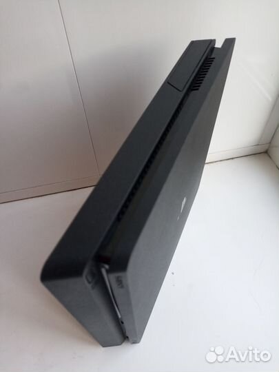 Sony playstation 4 slim PS4 + 2 геймпада