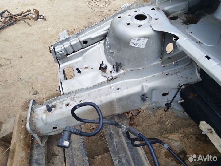 Стойка кузовная передняя правая Ford Focus II (200