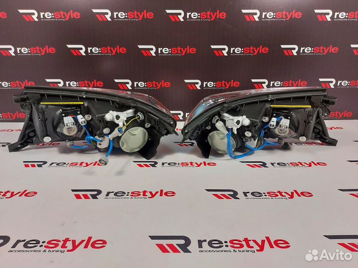 Фары Toyota Land Cruiser 200 2м T317