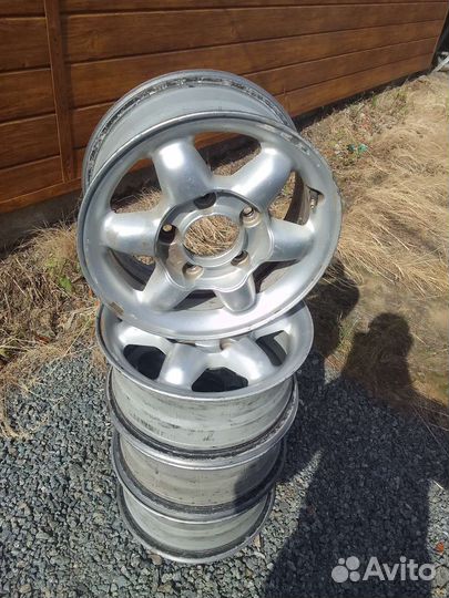 Литые диски r15 на ваз 4x4