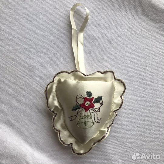 Новогодние игрушки