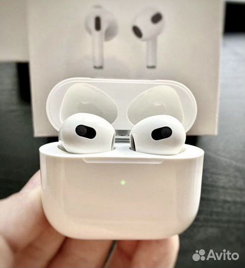 Новинка AirPods 3 (3-го поколения)
