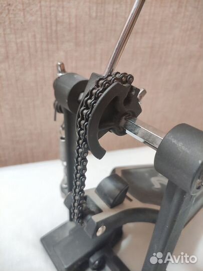 Одиночная педаль для бас-барабана