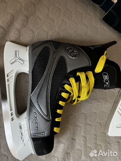 Коньки хоккейные 43 размер