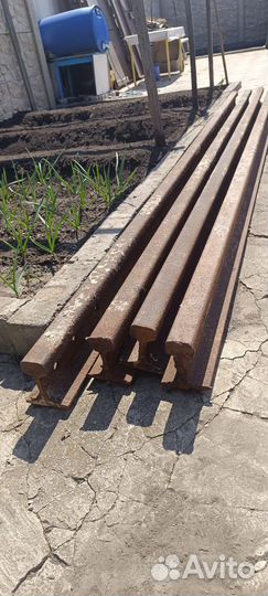 Рельсы (для перекрытия крыши)