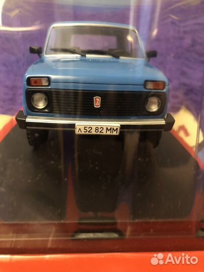 Модели автомобилей 1:24 Нива 21211