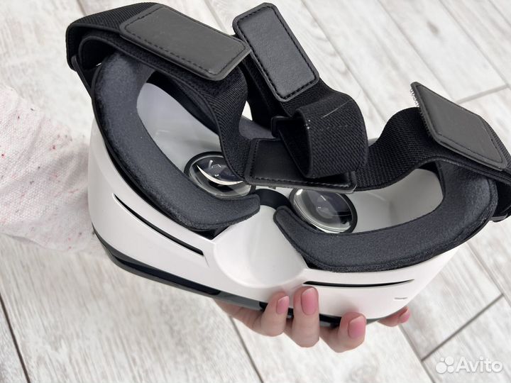 Очки виртуальной реальности samsung gear vr