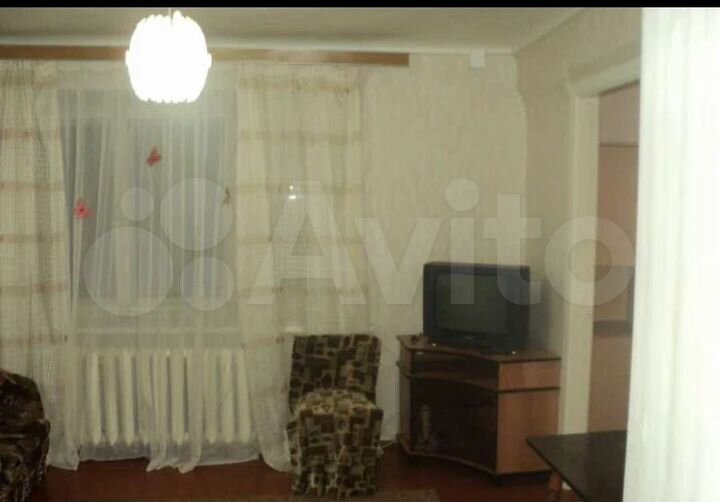 Доля в 2-к. квартире, 34 м², 2/2 эт.