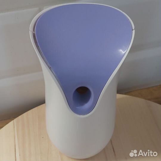 Автоматический распылитель освежителя воздуха