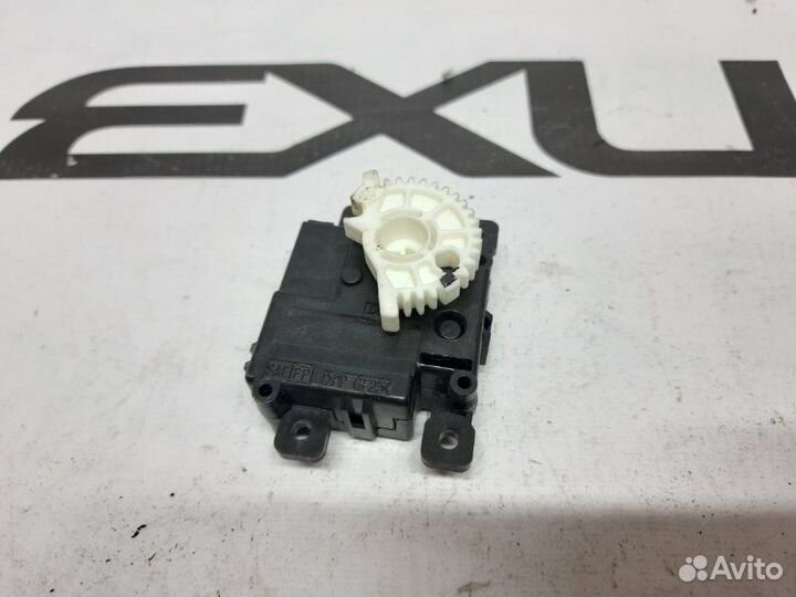 Сервопривод заслонок печки Toyota