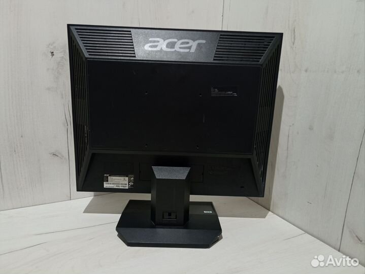 Монитор Acer V193DOb 19
