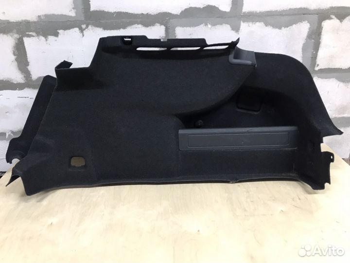 Правая обшивка багажника Passat B8 седан