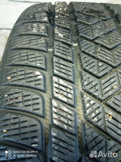 Pirelli Scorpion 275/35 R22 и 315/30 R22