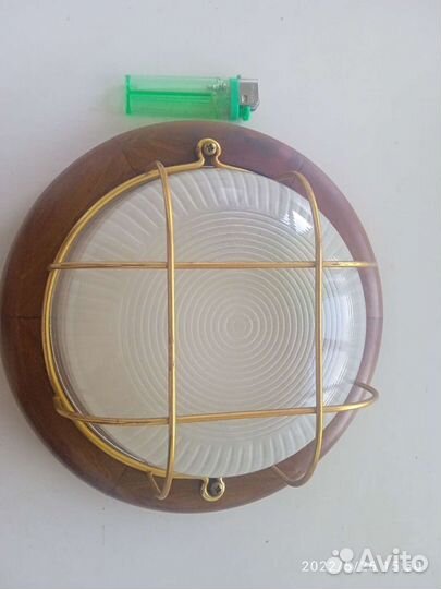 Светильник