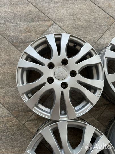 Комплект литых дисков Kia/Hyundai/R15 5x114.3