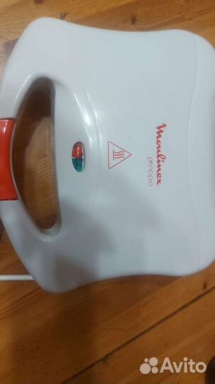 Продаётся сэндвичница moulinex principio 6030s3