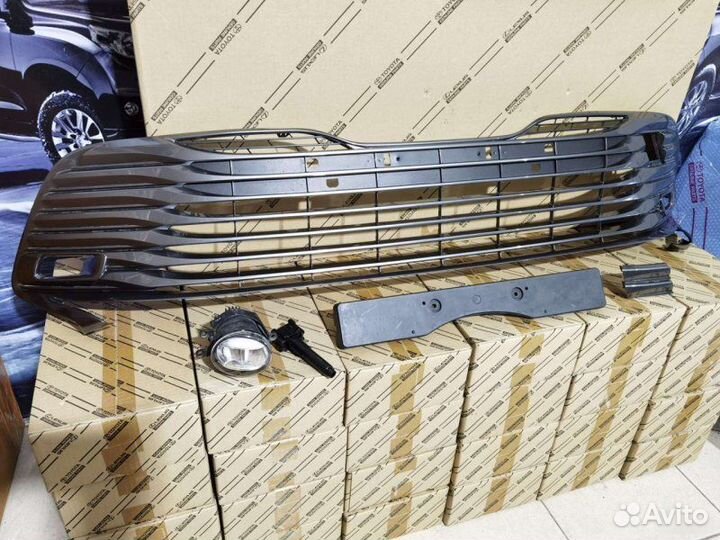 Решетка Toyota Camry XV70 20170-2021