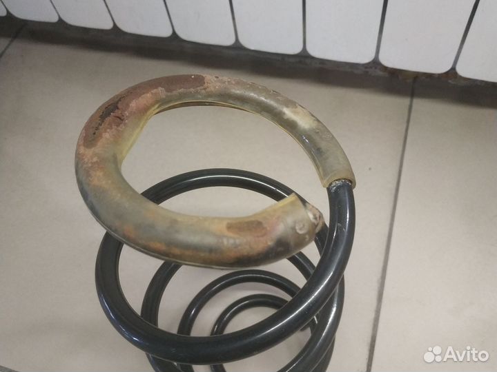 Лада Веста универсал.2018г.пружина передняя