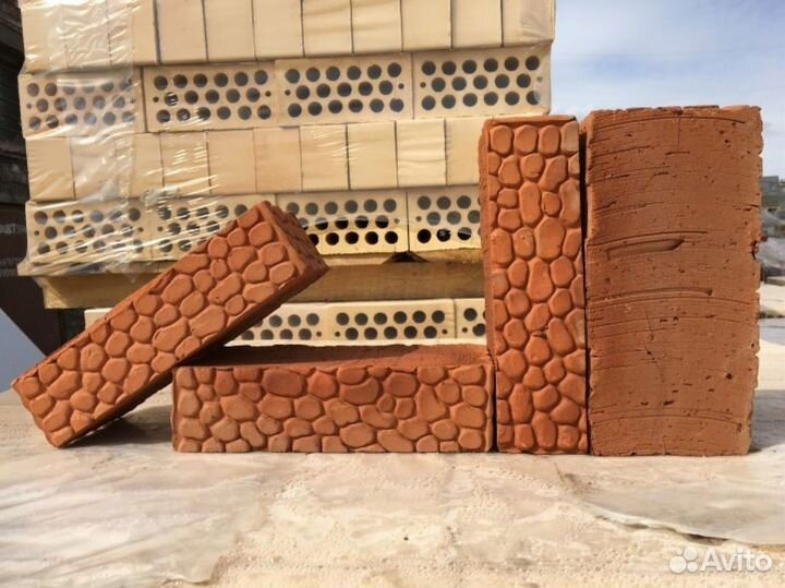Кирпич строительный. Доставка
