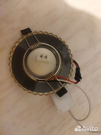 Точечные встраиваемые светильники