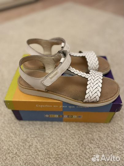 Босоножки для девочки