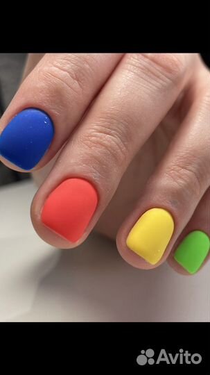 Аппаратный маникюр