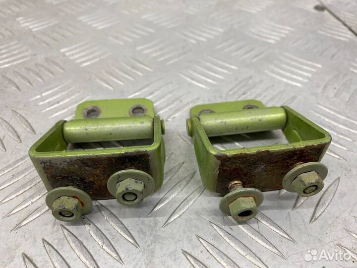 Б/У петля крышки багажника задний Daewoo Matiz