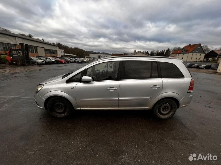 Запчасти под заказ Opel Zafira B 2005-2012