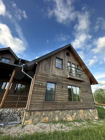 Дом 251 м² на участке 22 сот.