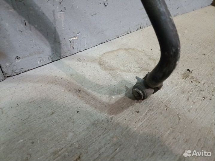 Стабилизатор задний Chrysler Crossfire