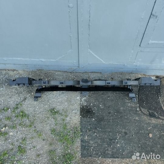 Пыльник бампера передний Subaru Legacy br9