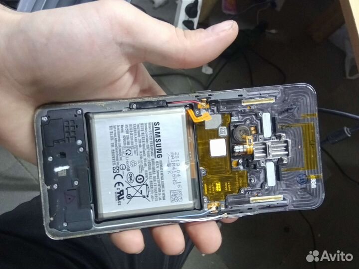 Акб,нижняя плата,боковые кнопки на samsung a80