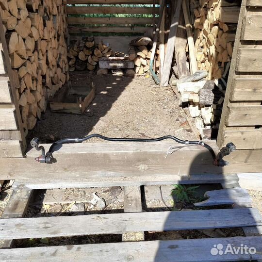 Стабилизатор задний Nissan X-Trail T 31