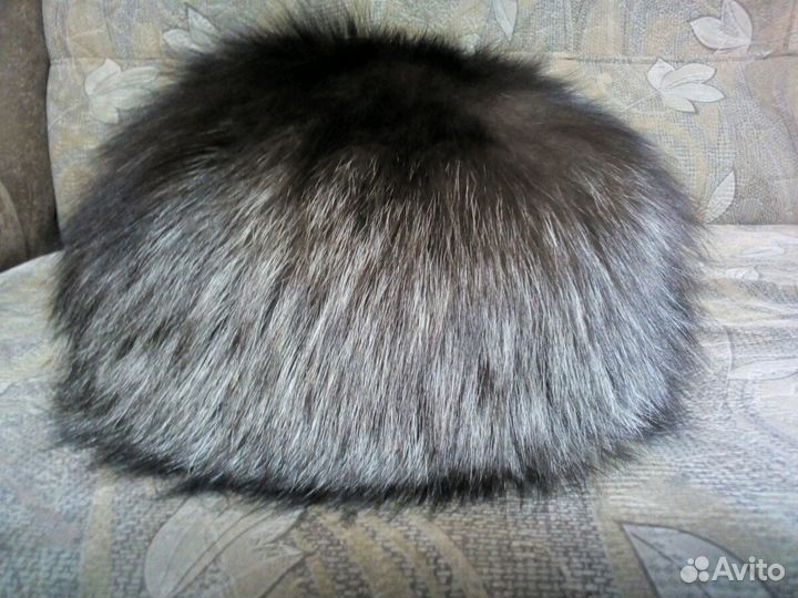 Шапка из чернобурки новая