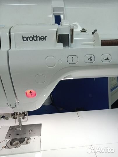 Вышивальная машина Brother Innov-is V3 SE