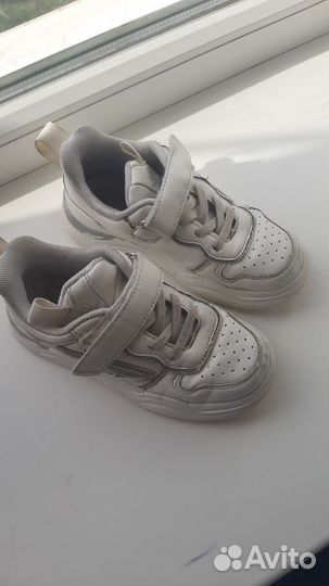 Кроссовки для девочки 29
